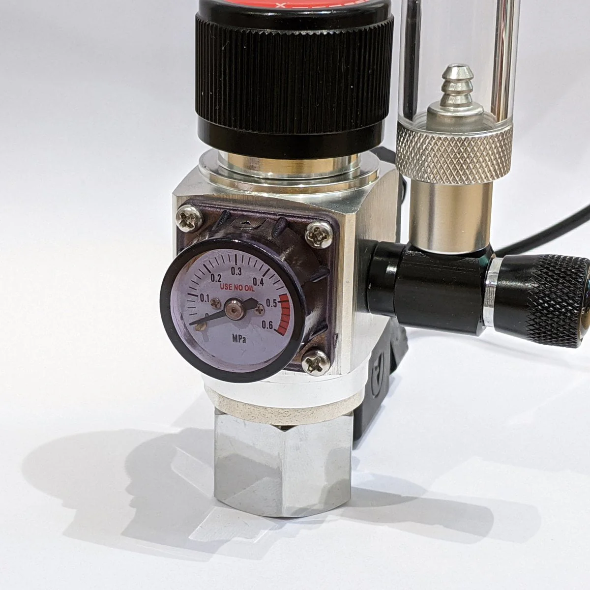 ANS PRO II CO2 Regulator Compact (Dual Stage with Solenoid) - Image 4
