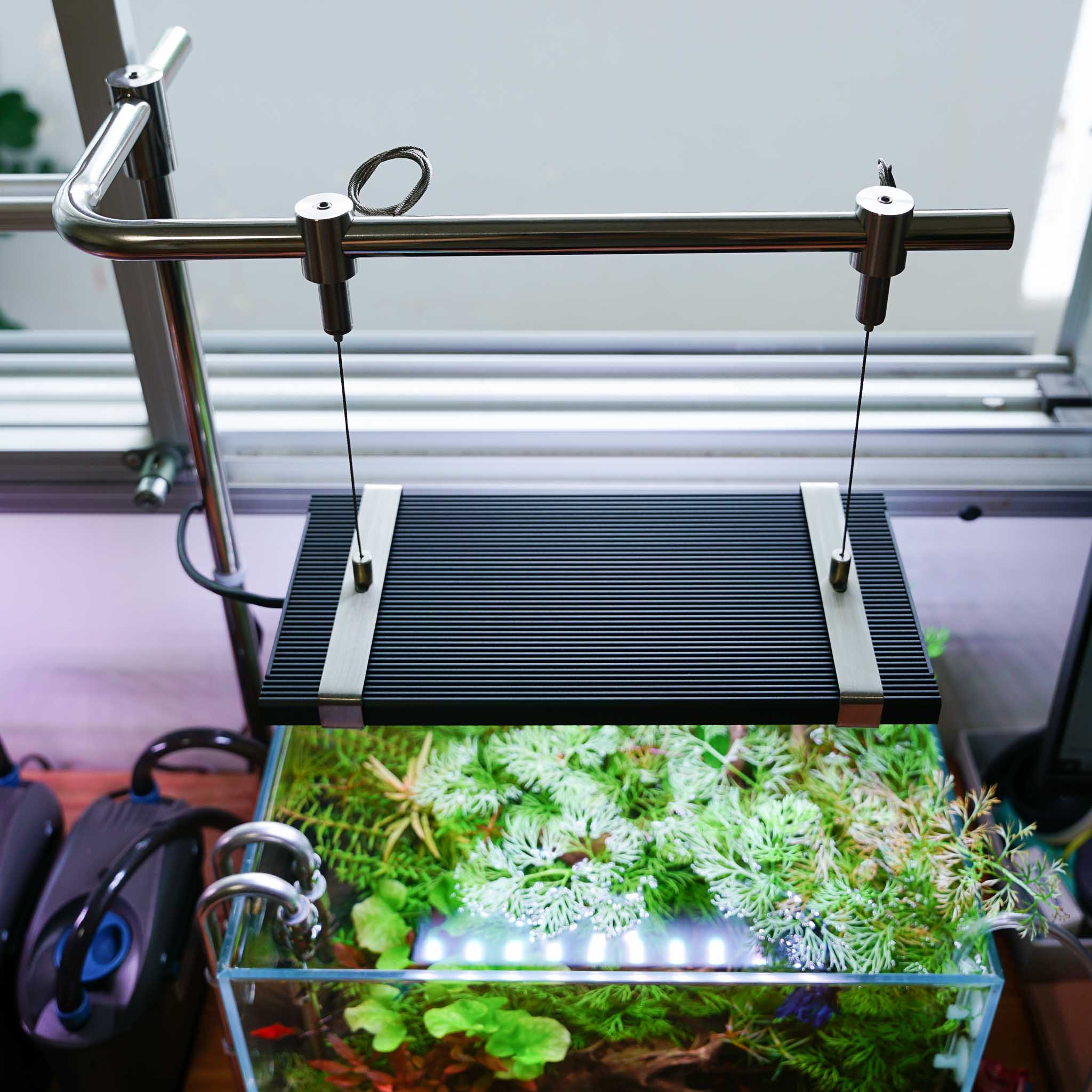 Litiaquaria Desk mount lighting stand