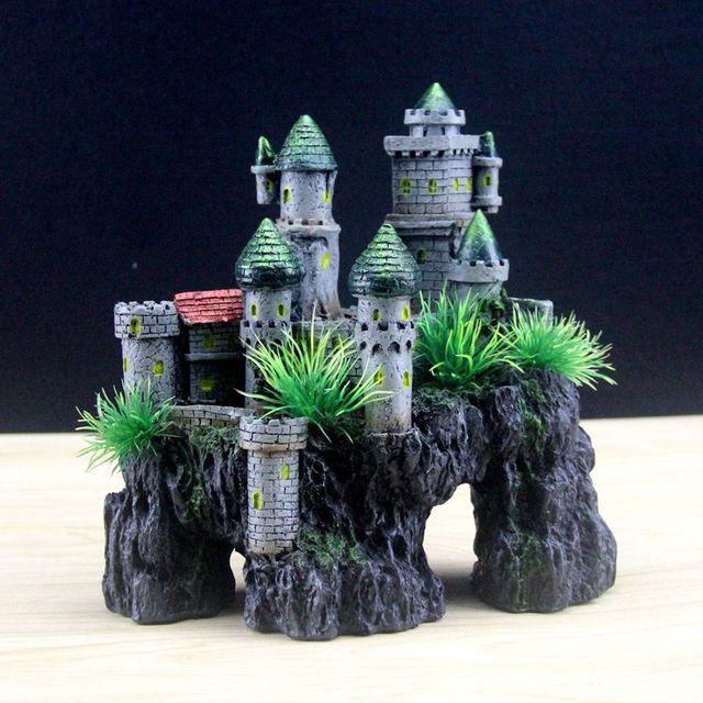RQ596 Castle House Aquarium Decoration 18x10x19cm - Image 2